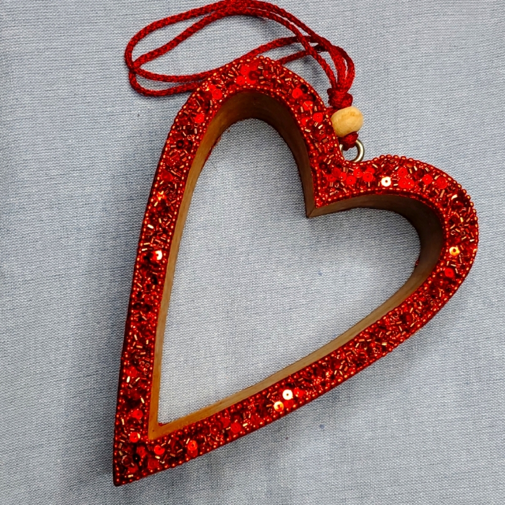 NWOT Red Beaded Heart‎ Ornament